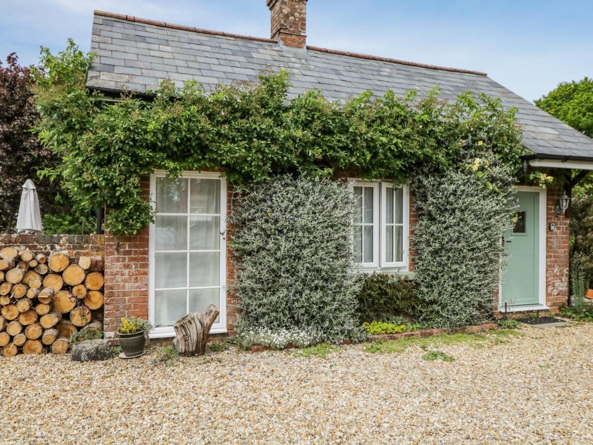 Parkfield Cottage Sturminster Marshall Dış mekan fotoğraf