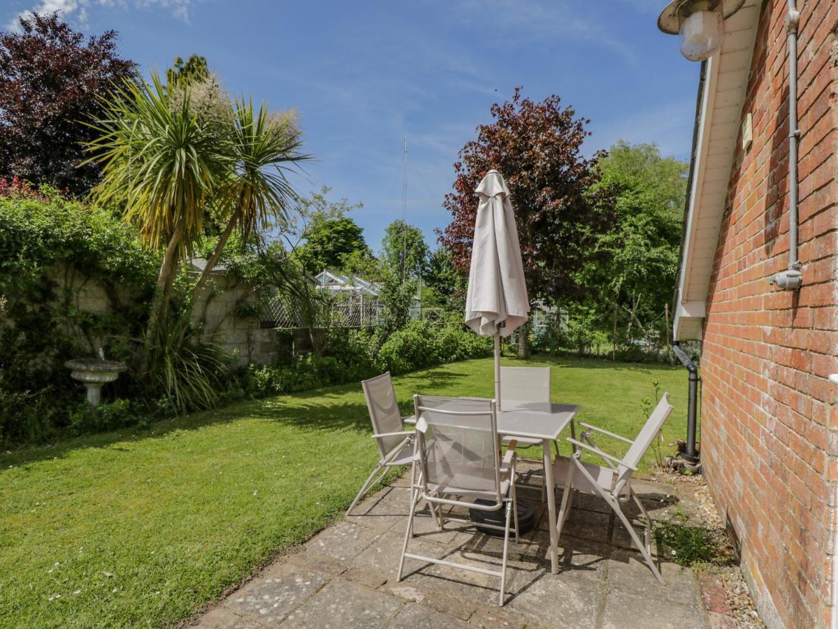 Parkfield Cottage Sturminster Marshall Dış mekan fotoğraf